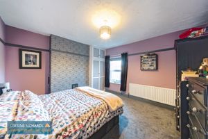 Bedroom- click for photo gallery